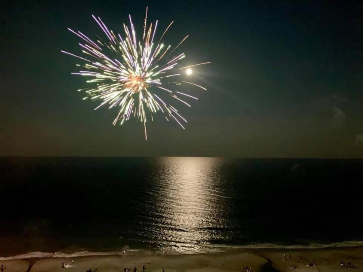 Searenity By The Sea - Luxury & Romance Await Surfside Beach Экстерьер фото